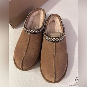 Uggs Tasman II slippers